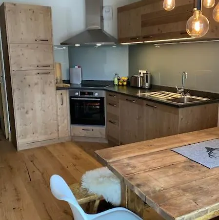 Appartement Pom Pom, 3 Bedroom With Stunning Mountain Views-samoens Samoëns