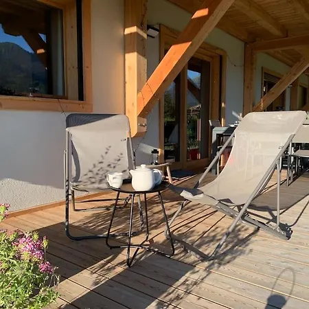 Pom Pom, 3 Bedroom With Stunning Mountain Views-samoens Samoens